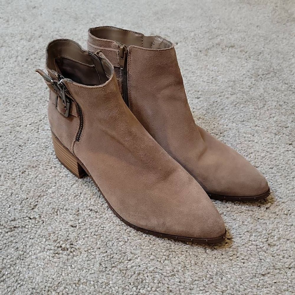 Bleecker & Bond Georgia Women's Tan Suede Leather Buckle Almond Toe Booties Size